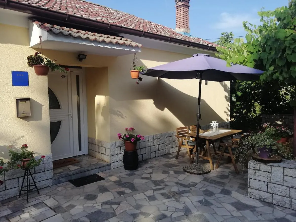 Studio Apartment Vigo - Rijeka
